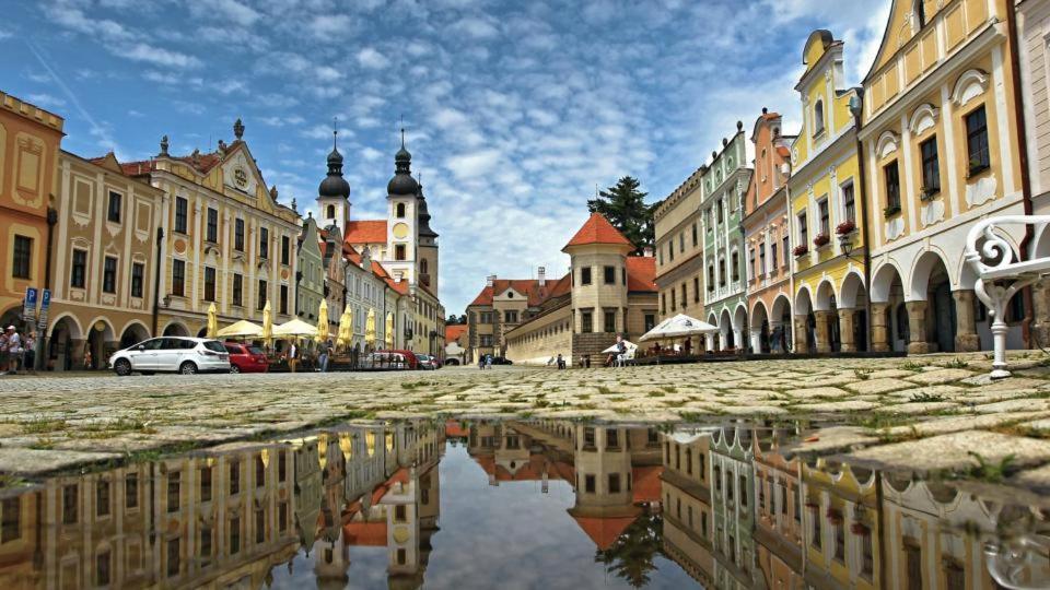 Ubytovani U Seniglu Hotel Telc Exterior photo